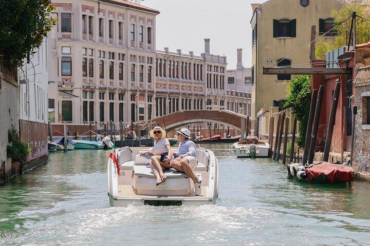 Veneza: explore Veneza em barco elétrico