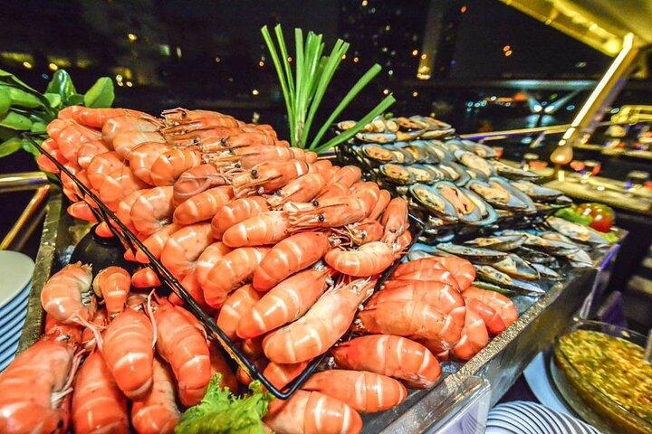 Jantar Cruzeiro pela Chao Phraya Princess