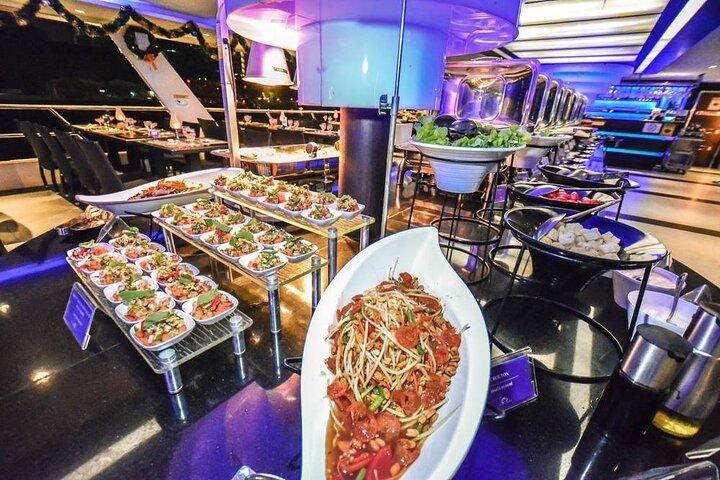Jantar Cruzeiro pela Chao Phraya Princess
