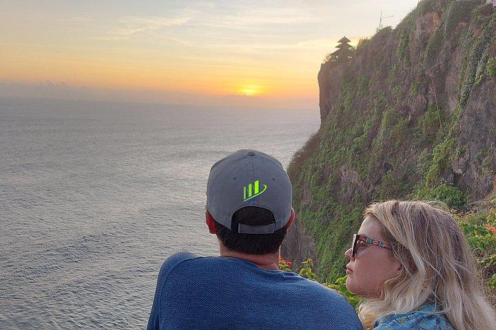 Tramonto al tempio di Uluwatu e tour delle terme