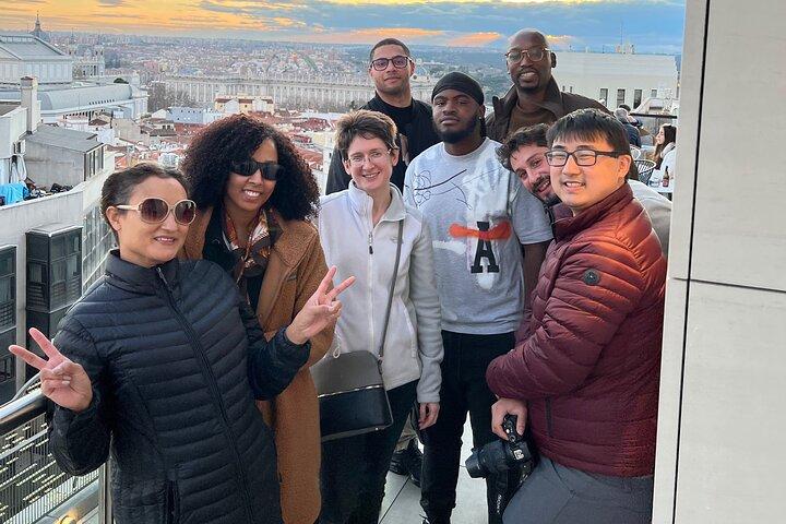 Utforska Madrids takbarer