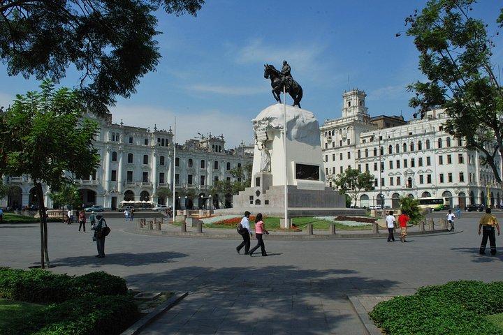 Lima's Vibrant Heritage: Exploring the City's Landmarks Half-day