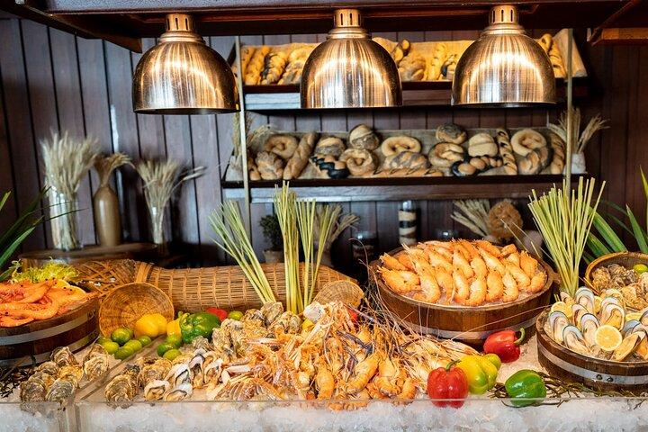 Sala Lakorn Riverside Buffet Jantar com Show Tailandês