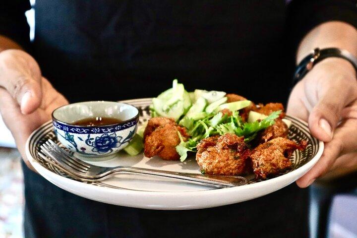 Tour de comida guiada mais autêntica de Banguecoque com 10 + degustações