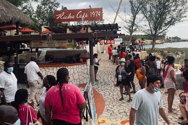 Heldags Combo Tour Seven Mile Beach och Ricks Cafe