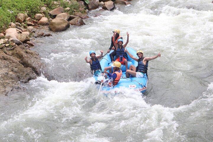 Aventura em Phuket com rafting, caverna de macacos e tirolesa + quadriciclo opcional