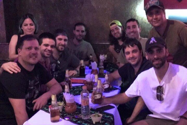 The Mexico City Pub Crawl: A real chilango night