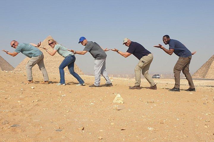 Full Day Private Guided Tours to Pyramids & Sphinx