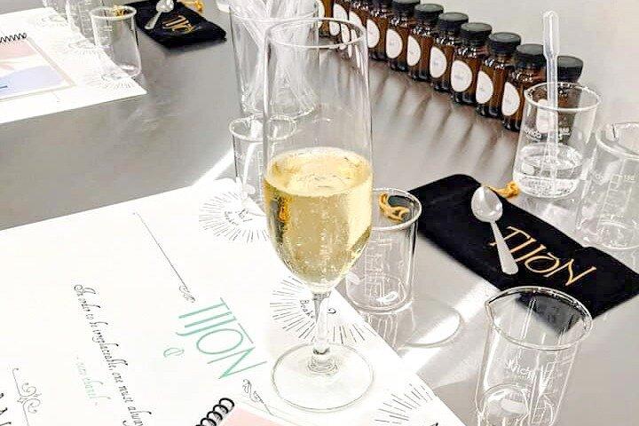 Cree su propio perfume o colonia personalizados en Charleston - Fragancia 101