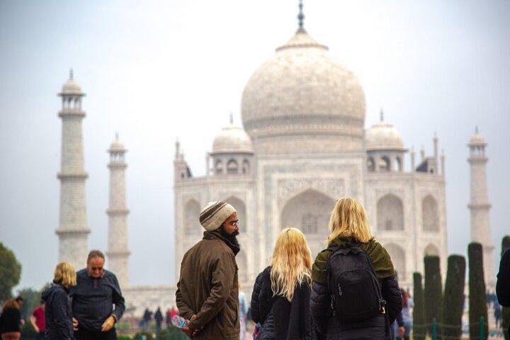 3 Hour Private Tour to the Unimaginable Beauty of Taj Mahal