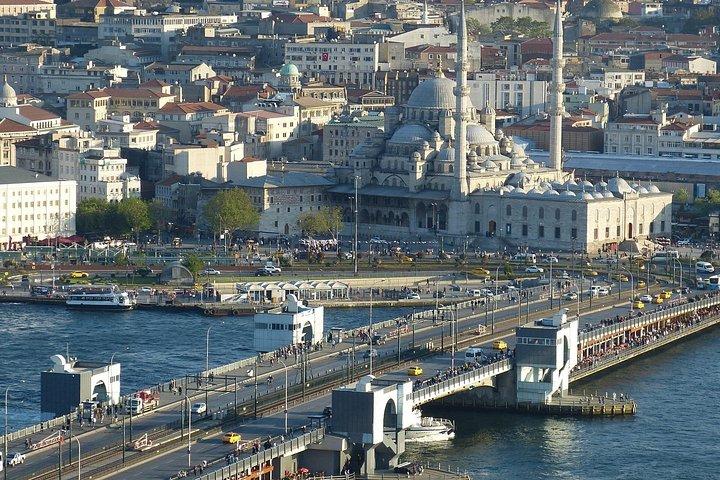 Istanbul: Bosphorus And Golden Horn Morning or Sunset Cruise