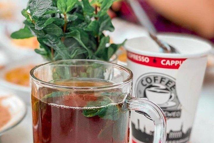 カイロ ナイト ツアー - アル フィシャウィ カフェとアル モエズ ストリートの訪問
