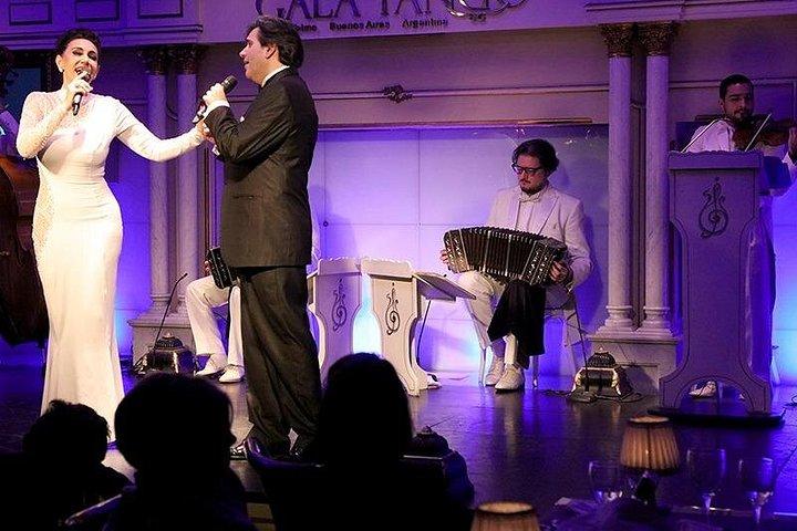 Tango show and dinner at: Gala tango