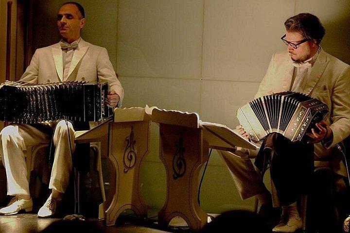 Tango show and dinner at: Gala tango