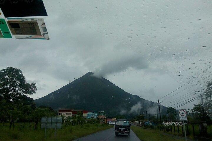 Trasferimento da Monteverde a La Fortuna attraverso il Lago Arenal