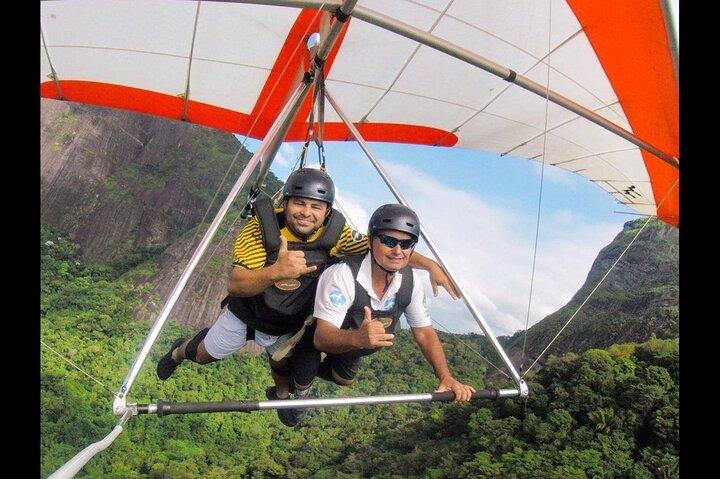 Hang Gliding or Paragliding Package experience in Rio
