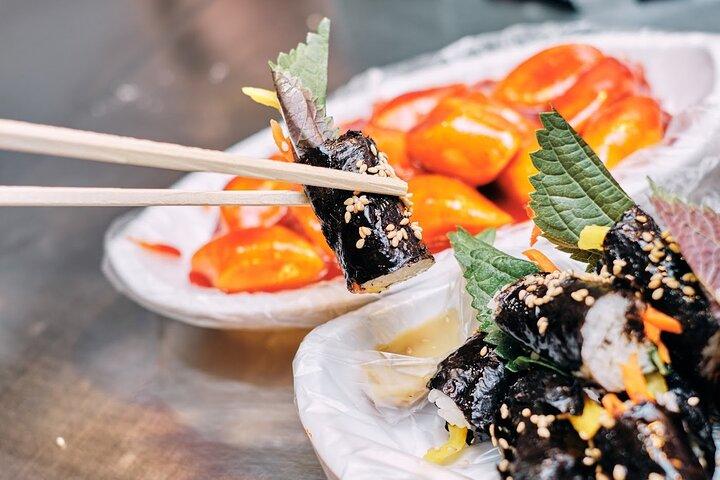 Private Downtown Seoul Food & Market Tour med 8 + smagsprøver