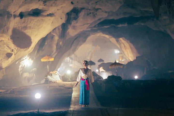 Full Day Private Tour to Nusa Penida Underground Temple from Bali