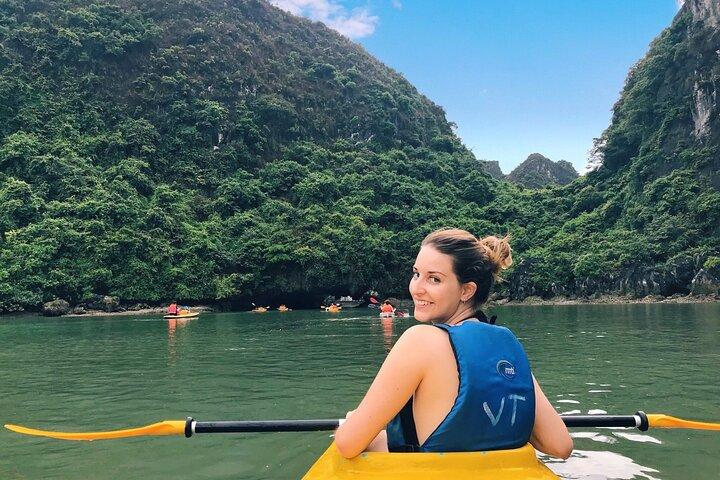 Ganztägiger Ausflug zur Lan Ha-Ha Long Bay ab Cat Ba, vermeiden Sie die Menschenmassen