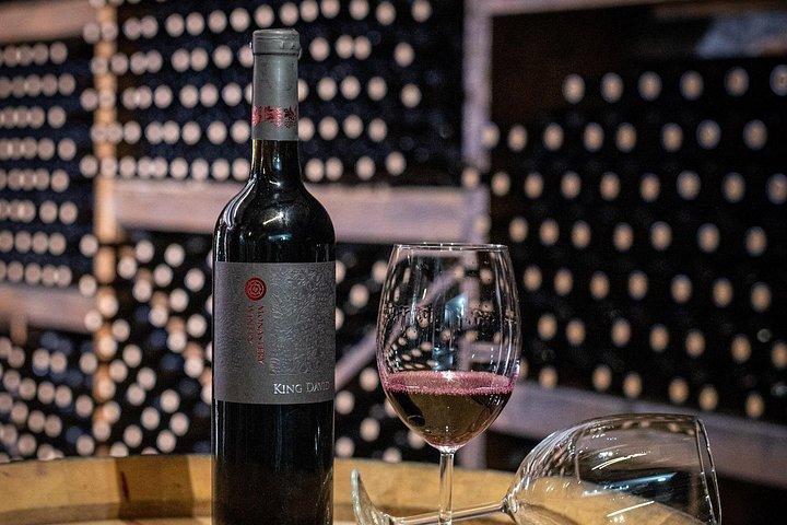 Besichtigung der Klosterweinkellerei und Weinprobe