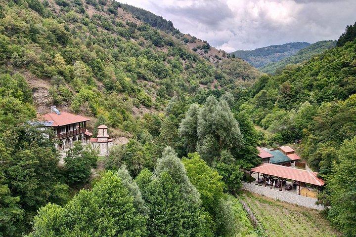Besichtigung der Klosterweinkellerei und Weinprobe
