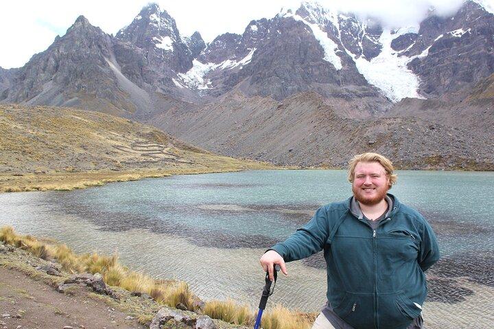 Hike to the 7 Lakes of Ausangate Snowy Ausangate