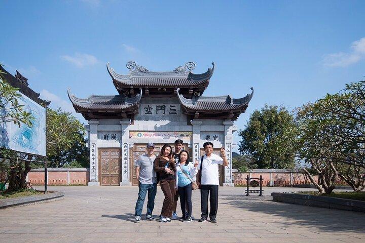 2-Days Tour in Ninh Binh Adventure Tour with Pick Up