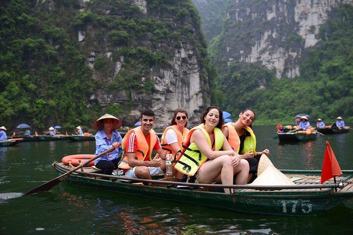 2-Days Tour in Ninh Binh Adventure Tour with Pick Up