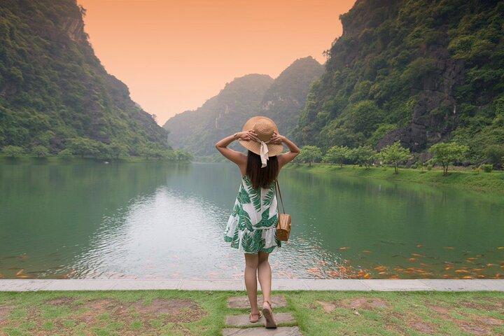 2-Day Ninh Binh Adventure Tour from Hanoi
