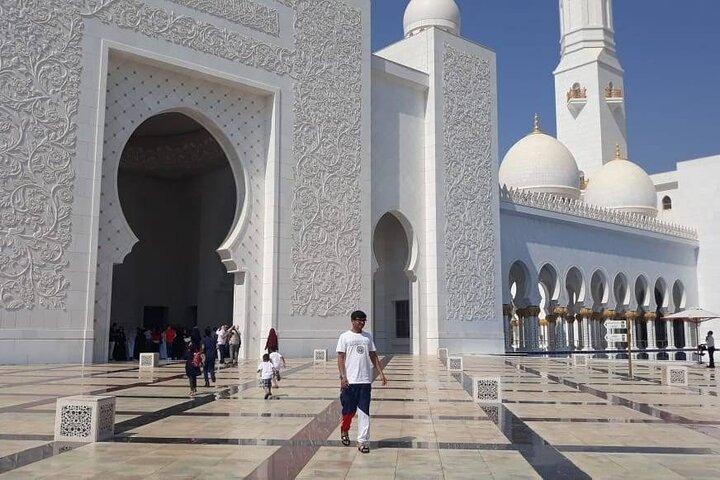 Premium Halbtagestour durch die Große Moschee von Dubai