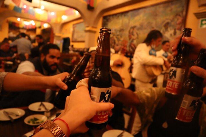 The Mexico City Pub Crawl: A real chilango night