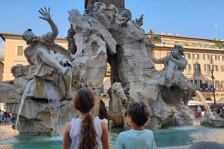 Búsqueda del tesoro del Panteón de Trevi y la Plaza de España para niños y familias en Roma