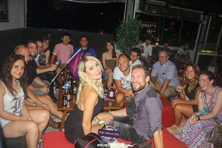 Berömda Istanbul Pub Crawl #1 nattlivsupplevelse