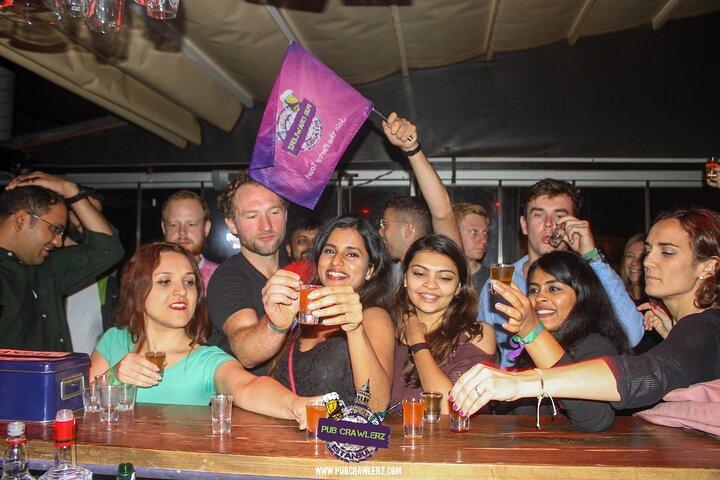 Berömda Istanbul Pub Crawl #1 nattlivsupplevelse