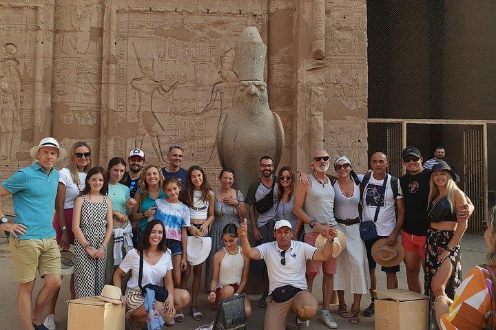 ルクソールとアスワン間のナイル川クルーズ：エジプトで最高の寺院を帆走