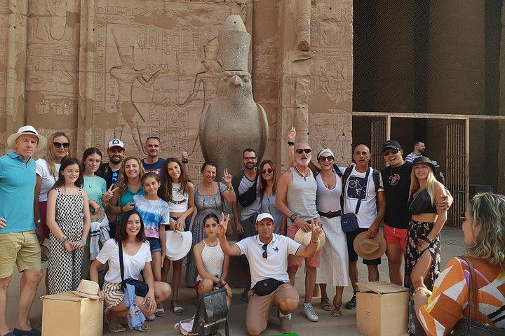 ルクソールとアスワン間のナイル川クルーズ：エジプトで最高の寺院を帆走