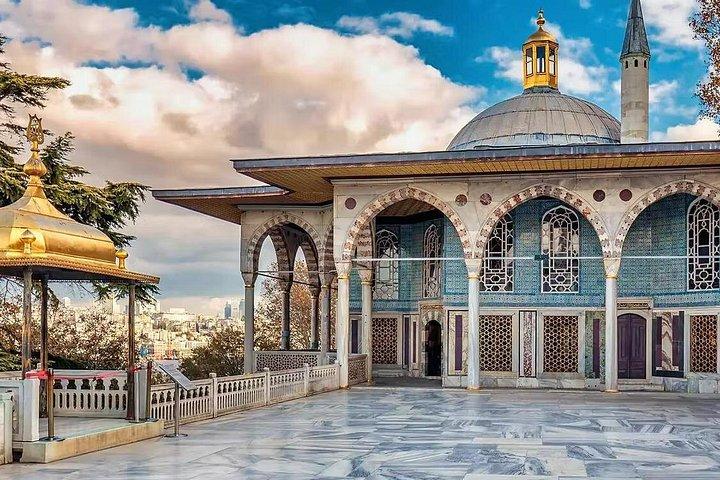 Private Topkapı palace & Harem from an expert with skip the lines