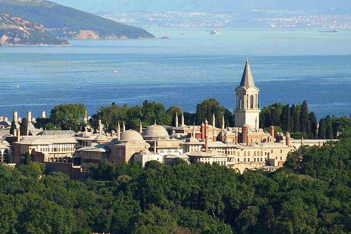 Private Topkapı palace & Harem from an expert with skip the lines