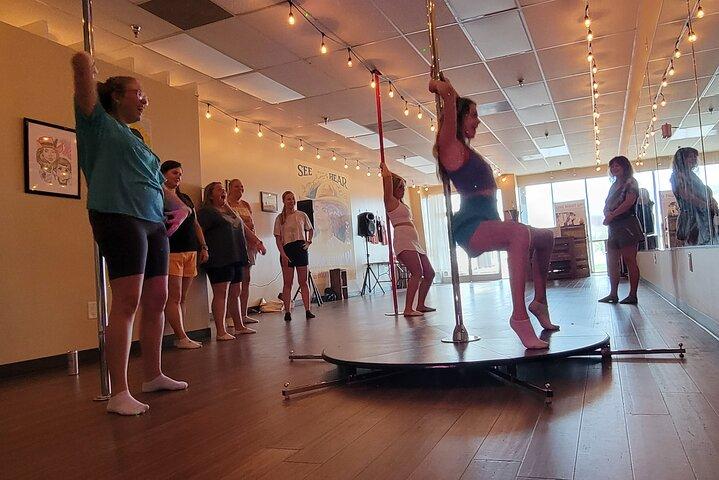 Paaldansles in Nashville : Beginner Workshop
