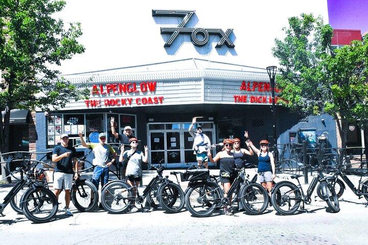 コロラド州ボルダーの電動自転車ガイド付きツアー