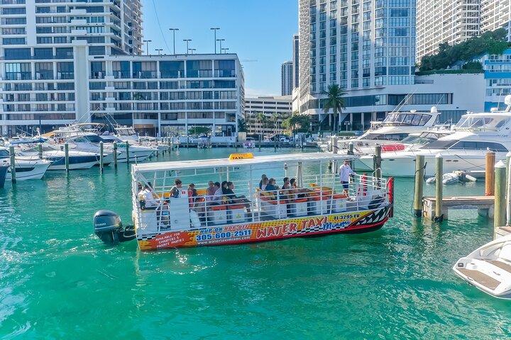 Maimi Water Taxi su Biscayne Bay da e per South Beach