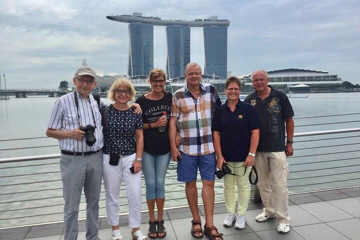 Singapore Stadtrundfahrt auf Deutsch