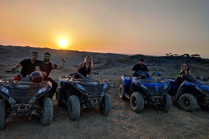 Avventura in quad nel deserto di Agafay, vicino a Marrakech.