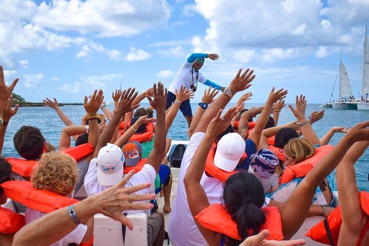 Saona island full day tours - catamarán party from santo domingo