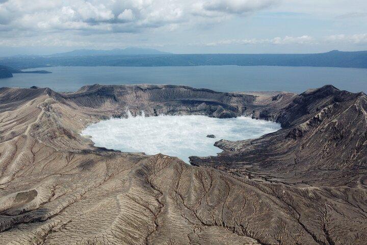 Taal Volcano Experience: Naturskønt landskab og vulkantur