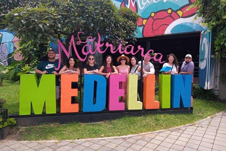 Grafitti e Comuna 13 Tour di Medellin