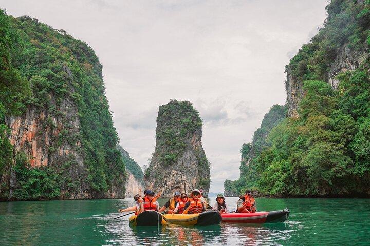 Cena en crucero al atardecer por la bahía de Phang Nga con canoa marina y Loy Krathong desde Phuket