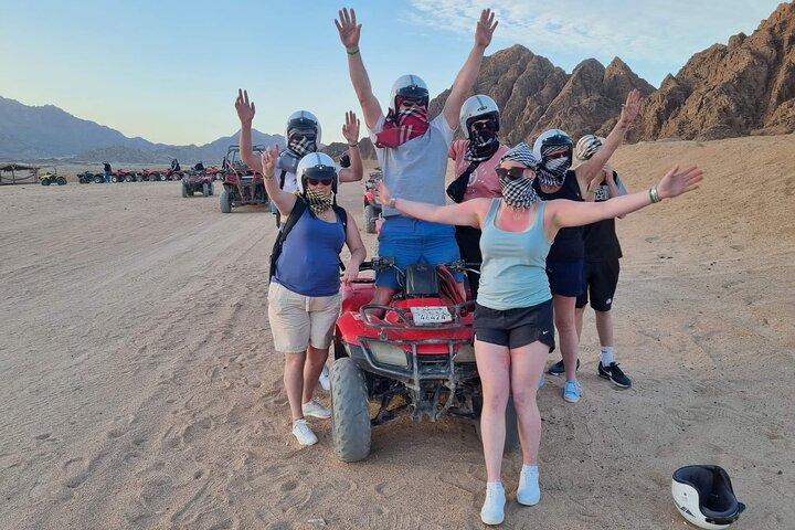 Blue Hole da Sharm El Sheikh, quad ATV, giro in cammello, pranzo, ritiro