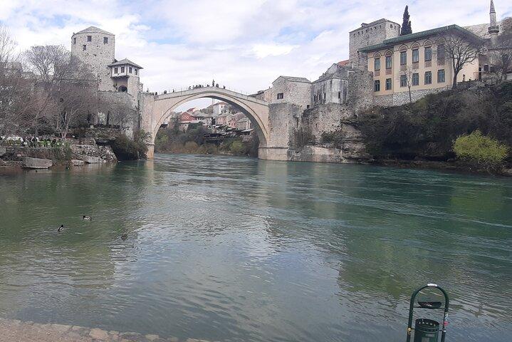 Heldagstur i Mostar och Kravica vattenfall liten grupp