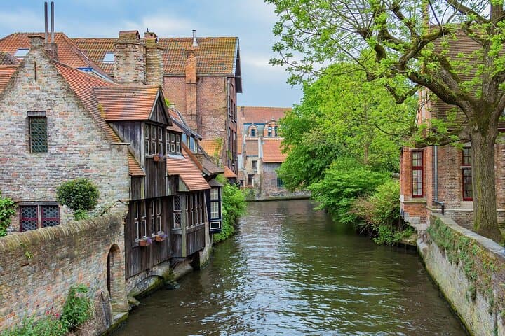 3-day Private Netherlands Belgium Express Trip Minivan from Paris